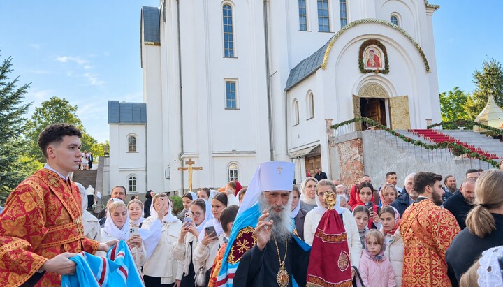 Богослужение в кафедральном соборе УПЦ в Тернополе. Фото: СПЖ