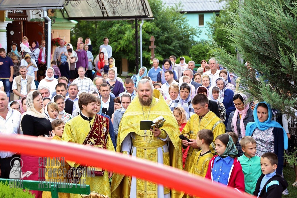 Рівненські священики подбали про дозвілля для найменших прихожан своїх храмів фото 1