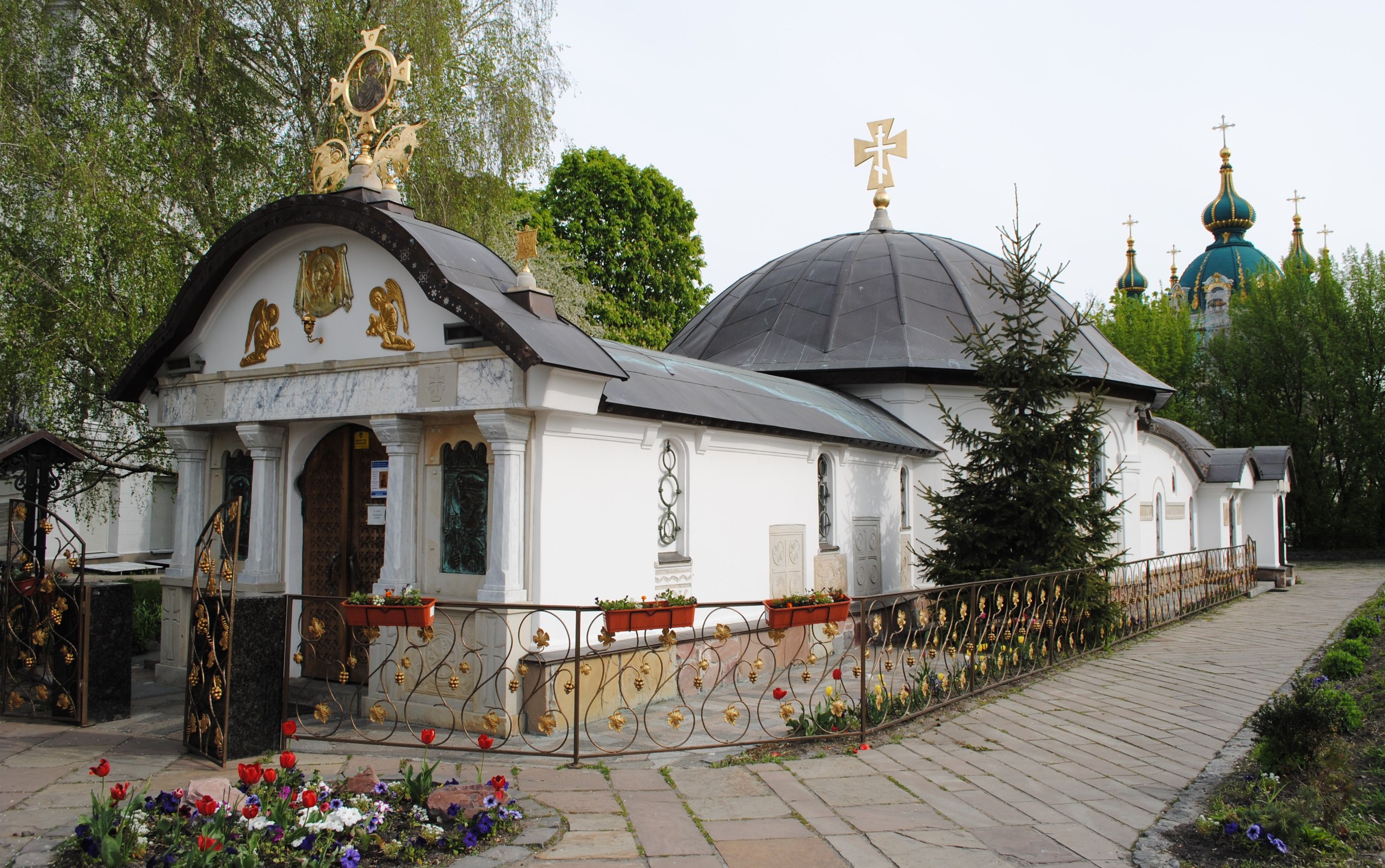 Про символізм Десятинної церкви: чим українська влада схожа на хана Батия фото 5
