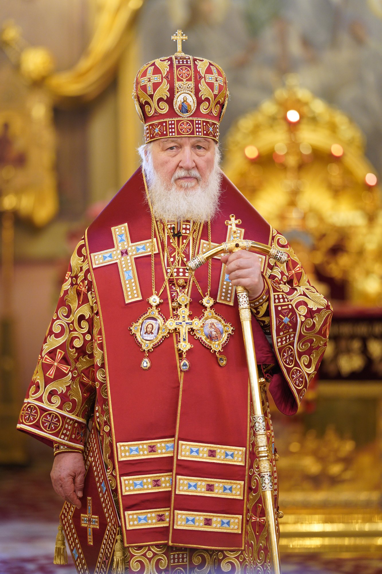 Network notes the identity of Patriarch Kirill’s and Dumenko’s vestments фото 1