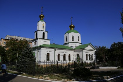 UOC shows destroyed churches of Donbas фото 2