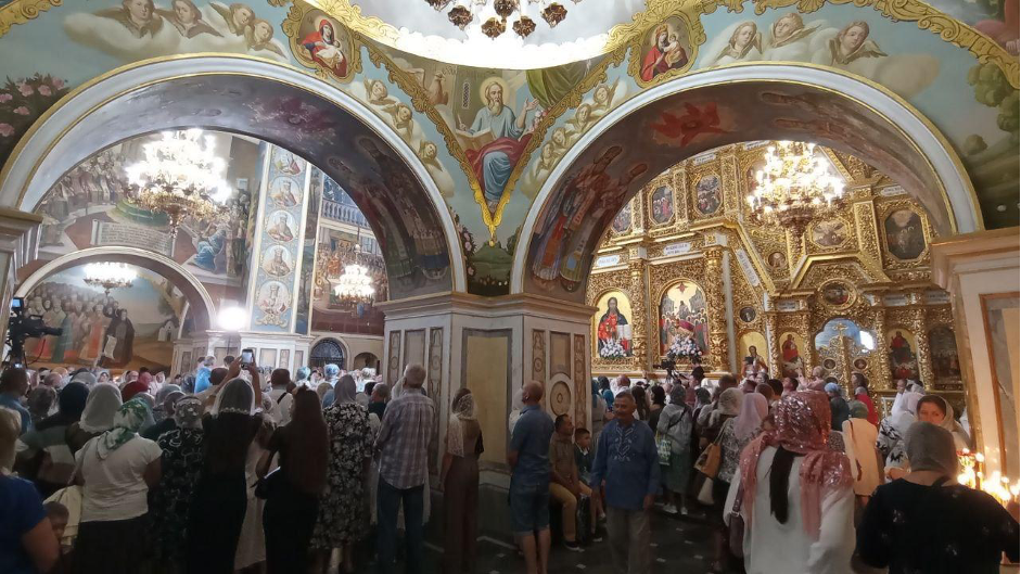 Успенский собор Лавры на успенской 